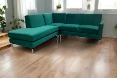 Clipper Custom Tightback Sectional